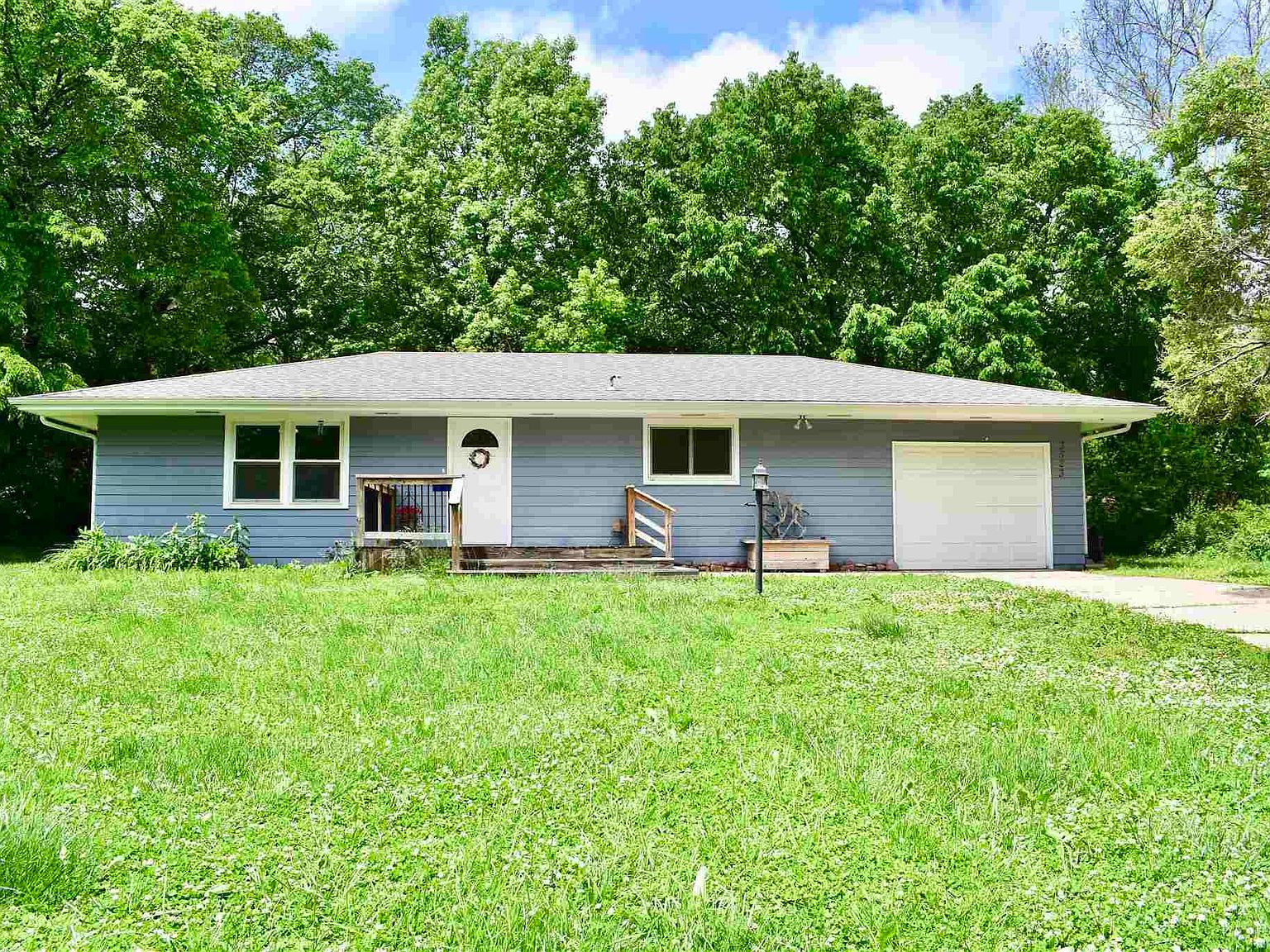 3523 NW Rochester Rd, Topeka, KS 66617 Zillow