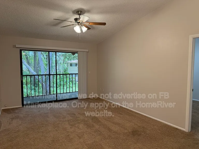 6010 Laketree Ln #H — Photo 5
