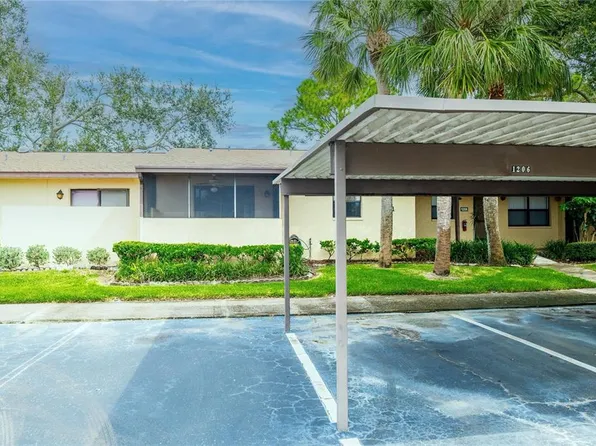 1206 10th Cir SE, Largo, FL 33771