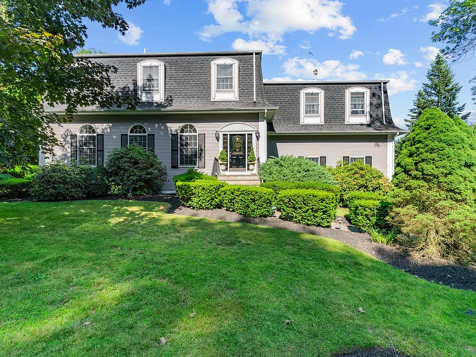 80 Howland Rd