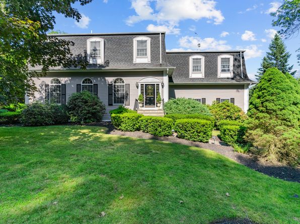 80 Howland Rd