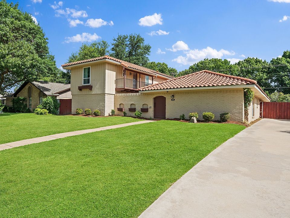 1st image of 416 Forest Grove Dr
