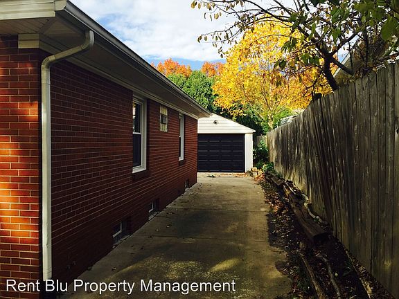 2nd image of 955 Drexel Dr NE