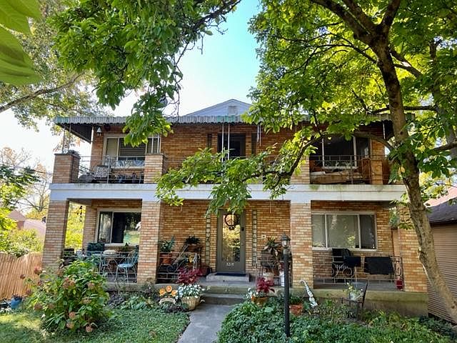 1st image of 3215 Norham Ave #4