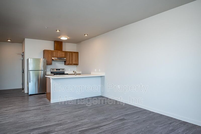 1st image of 459 SE 192nd Ave APT 202