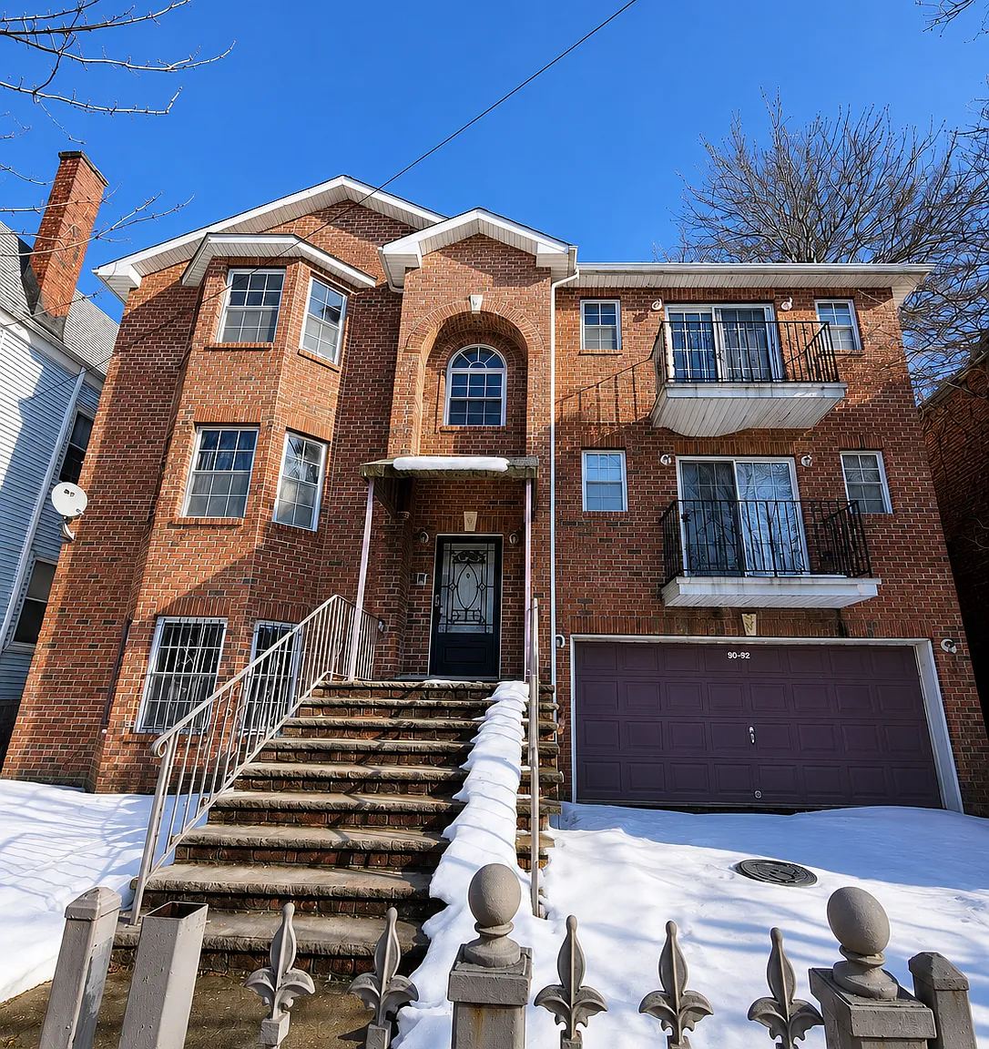 3 bed, $2,549 — Photo 1