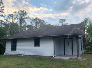 1063 Debbie Ln, Labelle, FL 33935