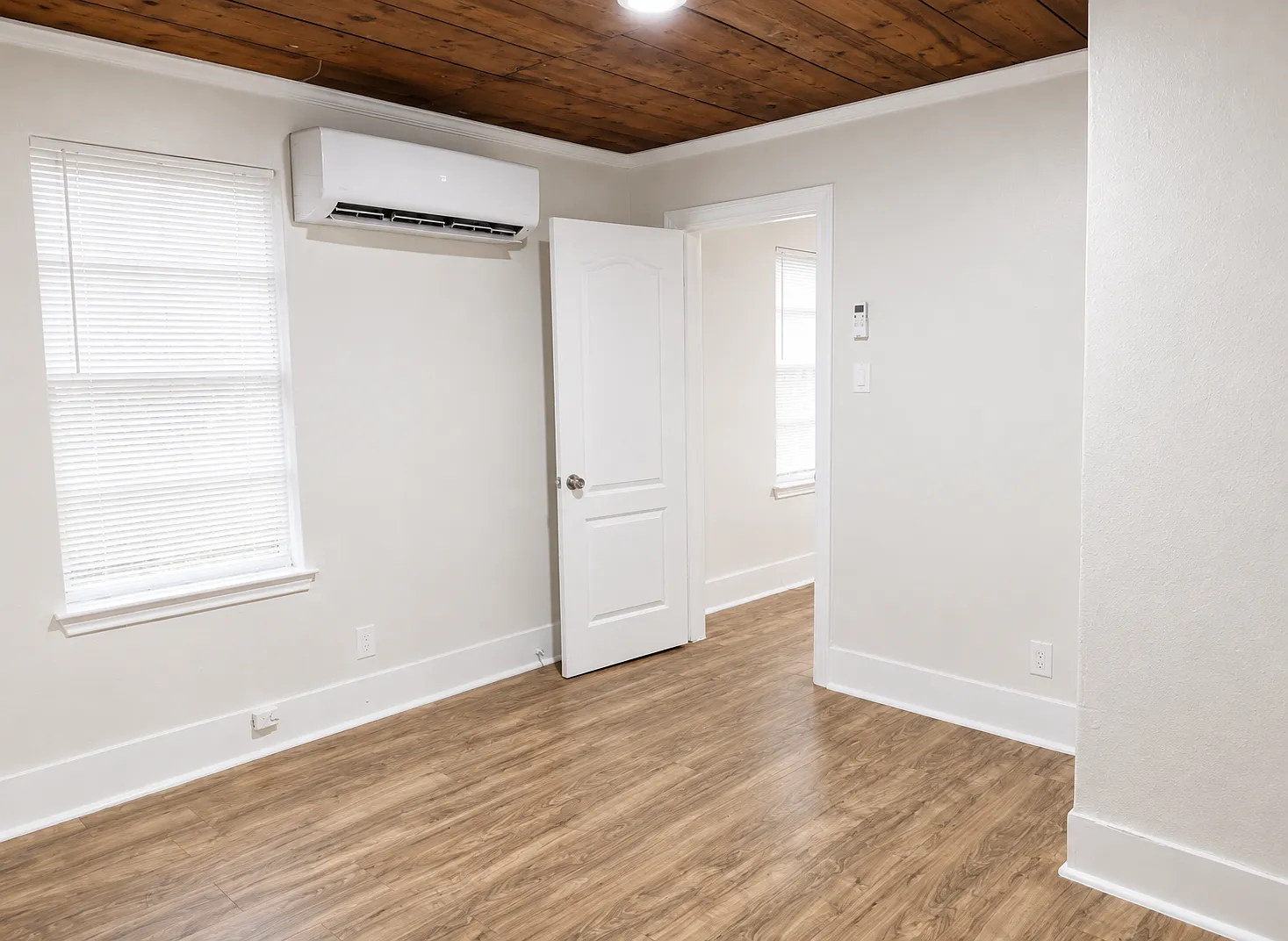 6833 Avenue C, Unit 4 — Photo 4
