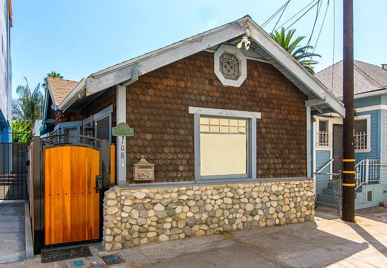 708 E Alta Way — Photo 1