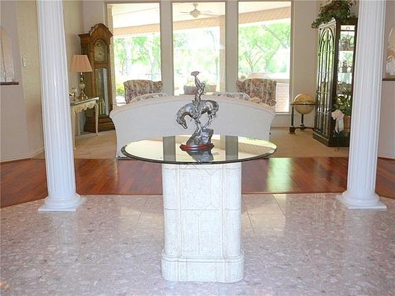 2nd image of 9601 Muirfield Dr