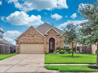 19738 Tacoma Bluff Dr, Cypress, TX 77433