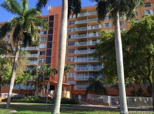 2450 NE 135th St APT 512, North Miami, FL 33181