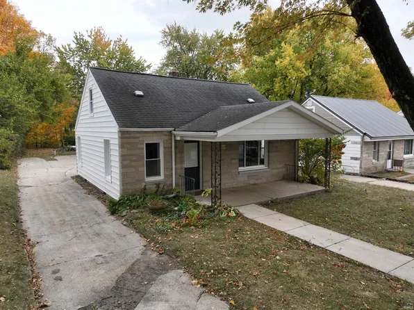 215 N Meadow Ln, Monticello, IN 47960