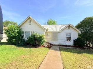 347 Francis St, Bakersfield, CA 93308