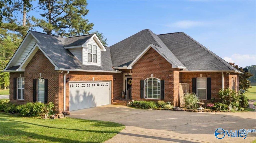 1590 County Road 136, Cedar Bluff, AL - View 5