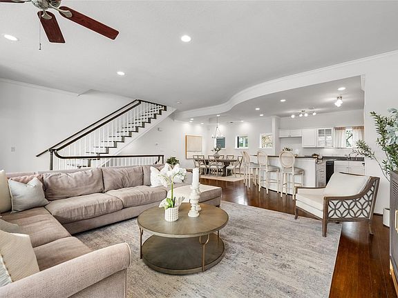 3rd image of 409 Detering St
