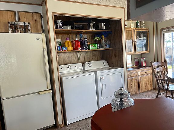 Fridge/Laundry set-up