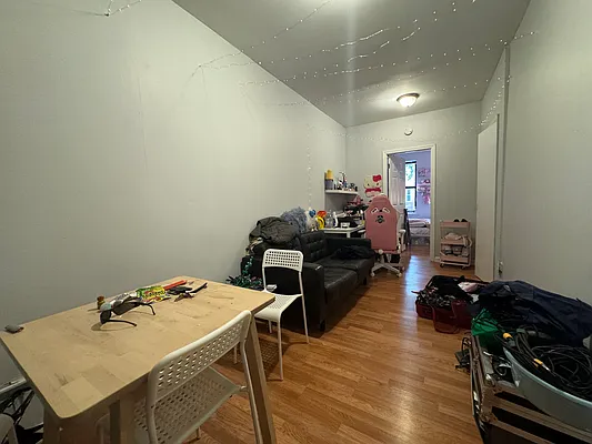 Rented by Pear NYC LLC | media 12