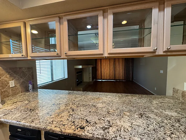 2022 Merrill Ln #6D — Photo 43
