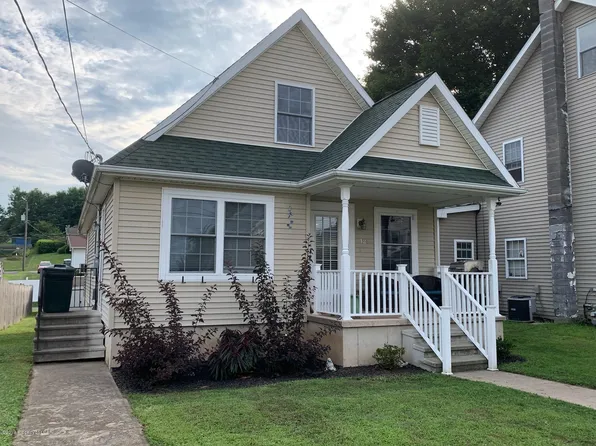 126 Cooper St, Pringle, PA 18704