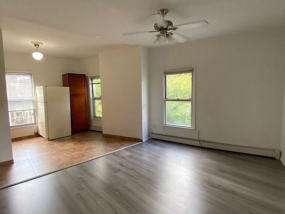 3rd image of 262 Driggs Ave #2