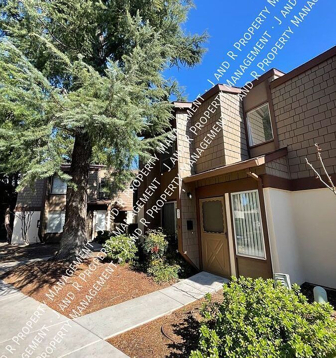 1st image of 3621 Larchmont Square Ln