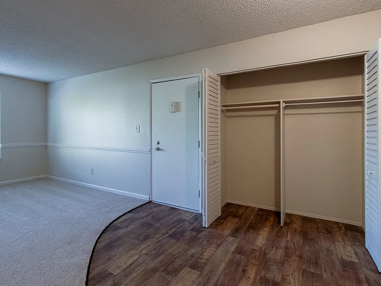 Northridge Terrace Apartments at 4900-4948 Stamas Lane, Fair Oaks California — Photo 59