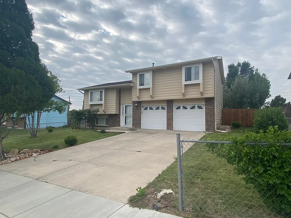 325 Catalina Dr