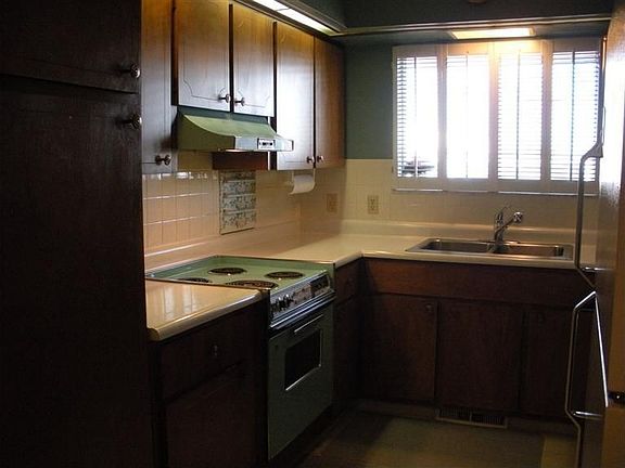 5th image of 3140 Valerie Arms Dr APT 3