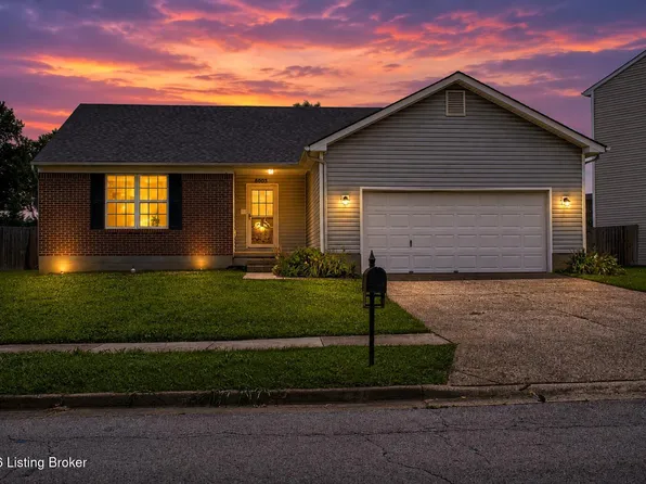 8003 Grandmeadow Ln, Louisville, KY 40258