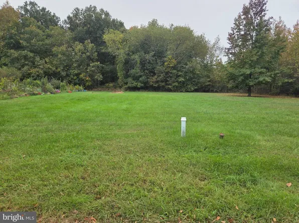 124 Isabella Dr, Glassboro, NJ 08028