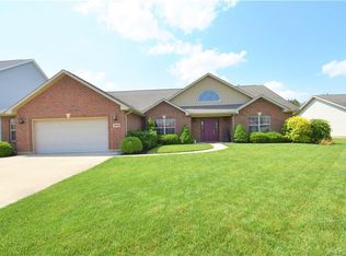 7886 Court Ridge Ln, Fairborn, OH 45324