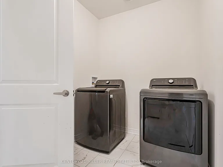 1473 Davis Loop — Photo 12