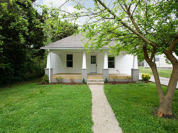3rd image of 2630 Copeland St