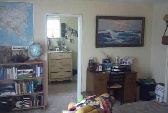 Living Room to Bedroom Un