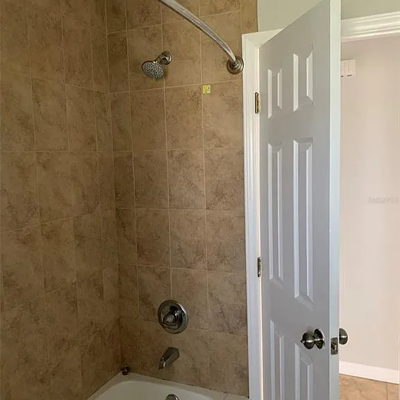 13814 Meadow Oaks Dr — Photo 18
