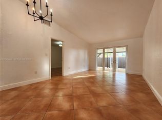 13412 SW 17th Terrace Cir N, Miami, FL 33175