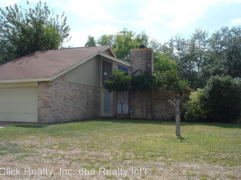 1st image of 501 Magnolia Bend St