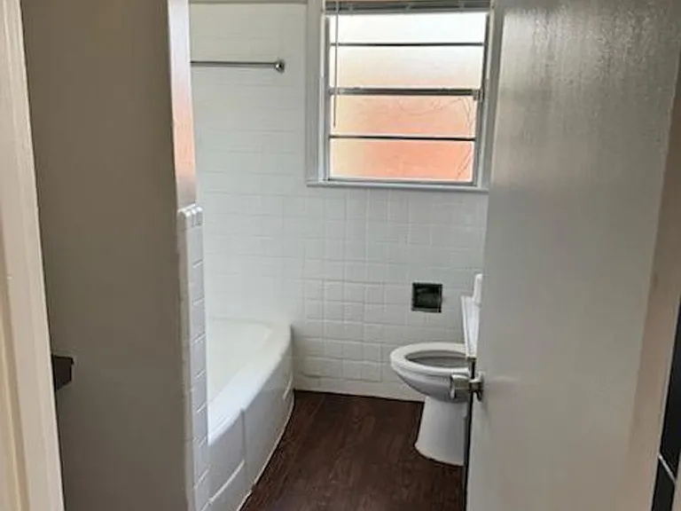 188 Charles Ave #188 — Photo 10