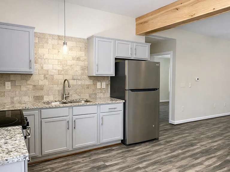 50 Shank Ct #B — Photo 8