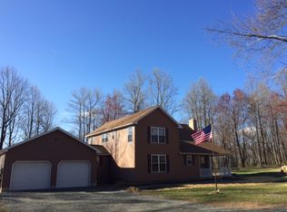 360 Treichler Rd, Alburtis, PA 18011