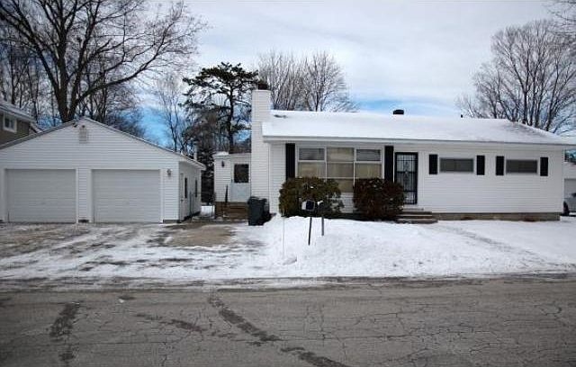 1st image of 16 Fairview St