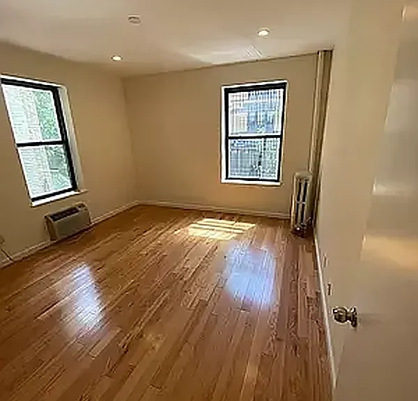 559 W 188th St #11 — Photo 1