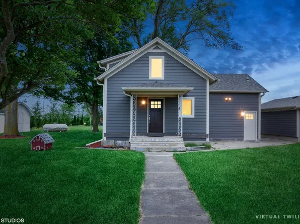 11949 Walker Rd, Yorkville, IL 60560
