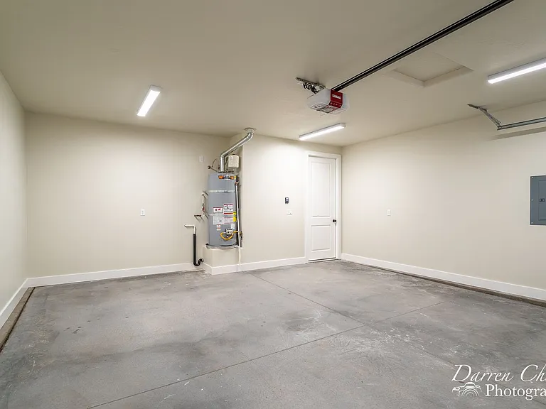134 N 240 E — Photo 21