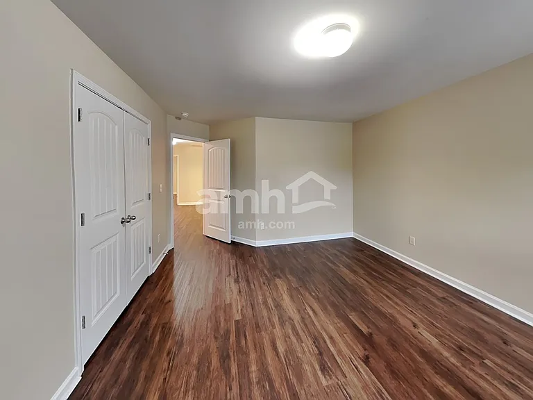 850 Stonehaven Rd SW — Photo 15