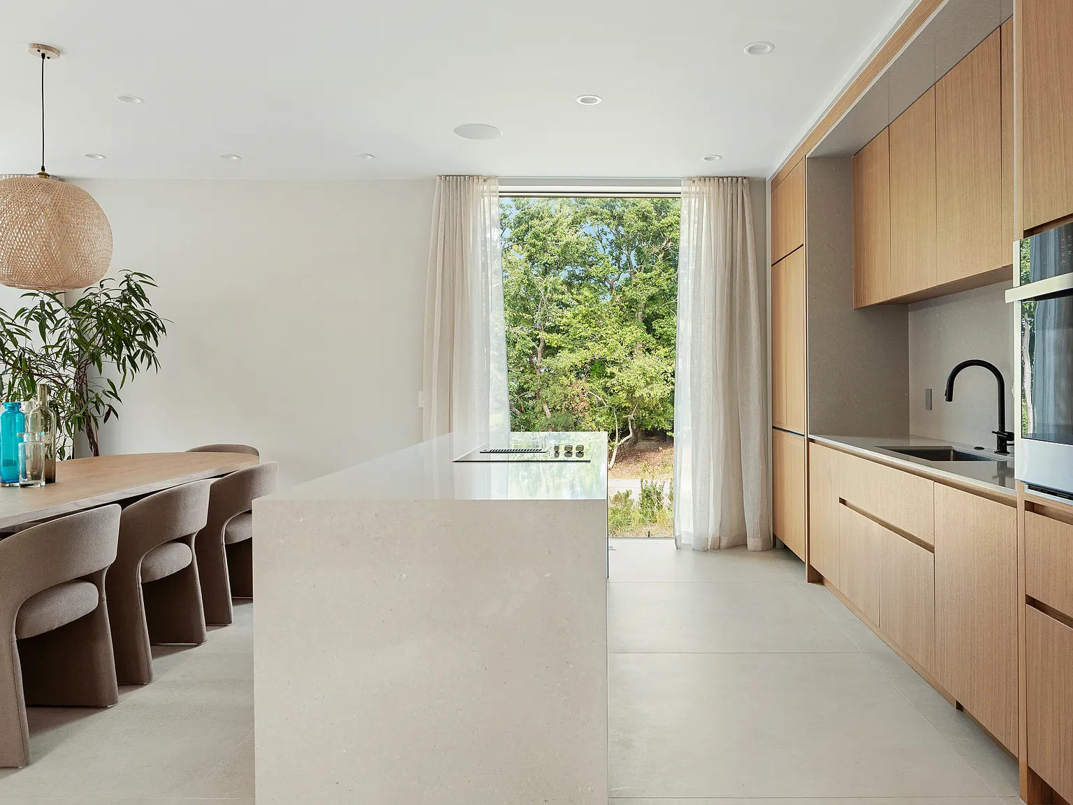 232 Kings Point Road, East Hampton — Photo 3
