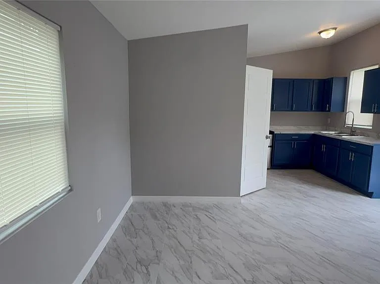 8623 N Willow Ave #B — Photo 7