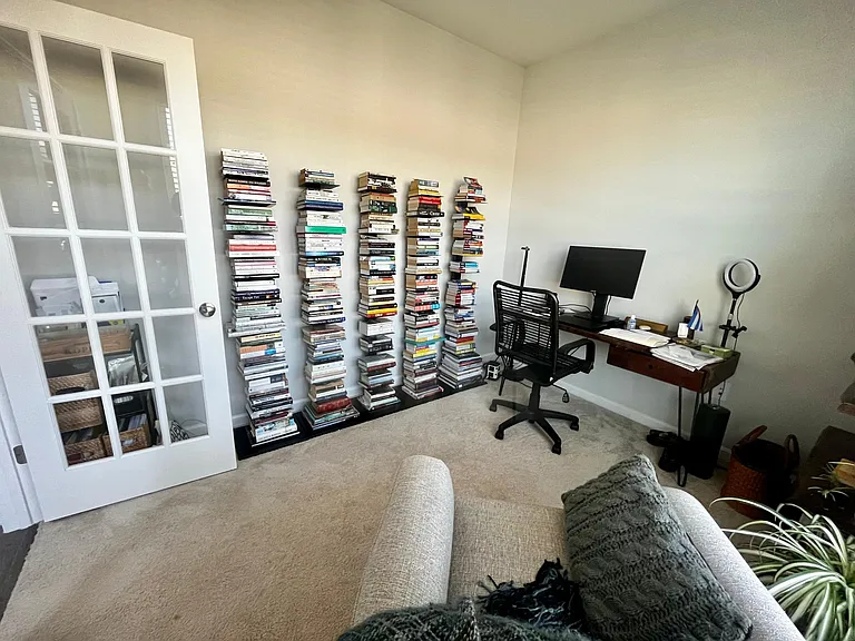 1114 Freeport Dr — Photo 17