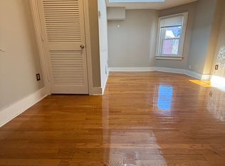 224 Wooster St APT 3R, New Haven, CT 06511